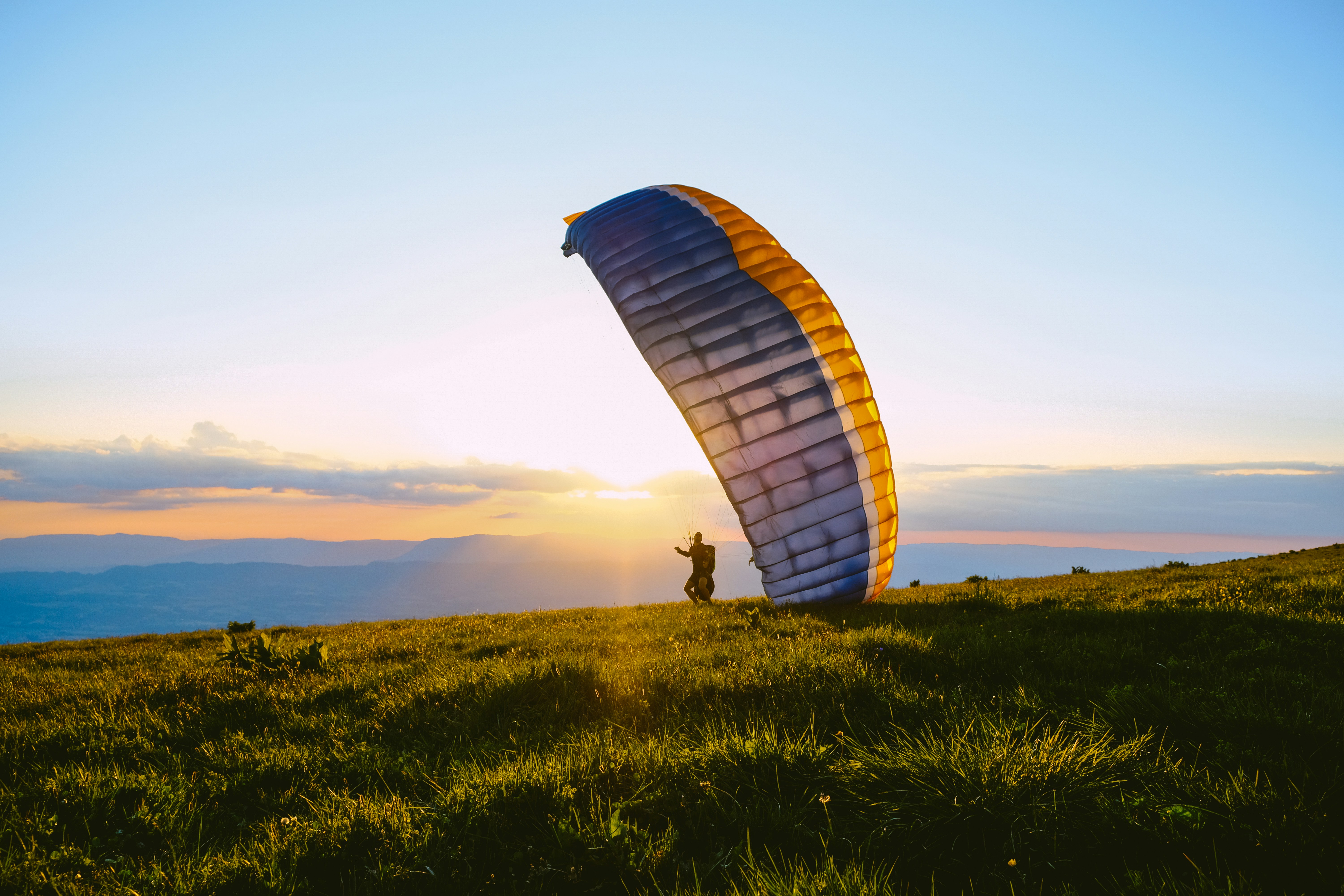 Paragliding (Seasonal)